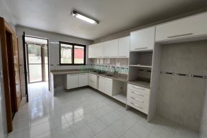 Apartamento com 260m², 3 dormitórios, 2 vagas, no bairro Rio Branco em Caxias do Sul para Comprar