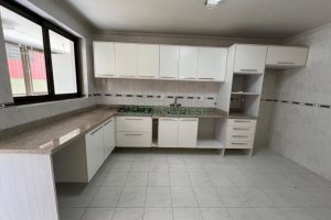 Apartamento com 260m², 3 dormitórios, 2 vagas, no bairro Rio Branco em Caxias do Sul para Comprar