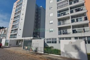 Apartamento com 50m², 2 dormitórios, 1 vaga, no bairro Vinhedos em Caxias do Sul para Comprar