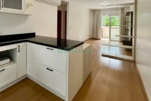 Apartamento com 61m², 2 dormitórios, 2 vagas, no bairro Santa Lúcia em Caxias do Sul para Comprar