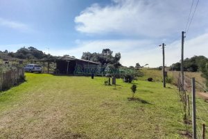 Terreno com 100m², no bairro Criúva em Caxias do Sul para Comprar