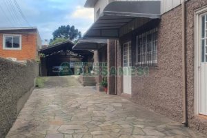 Casa com 300m², 3 dormitórios, no bairro Centro em Caxias do Sul para Comprar