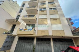 Apartamento com 80m², 3 dormitórios, 2 vagas, no bairro São Pelegrino em Caxias do Sul para Comprar