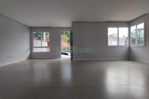 Casa com 167m², 3 dormitórios, 2 vagas, no bairro Salgado Filho em Caxias do Sul para Comprar