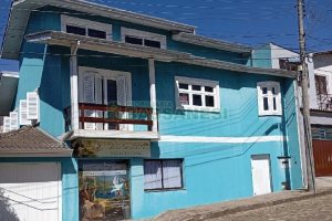 Casa com 148m², 2 dormitórios, 1 vaga, no bairro São Ciro em Caxias do Sul para Alugar