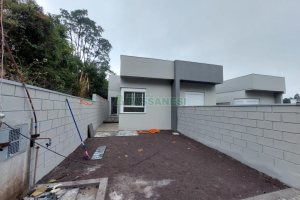 Sobrado com 68m², 2 dormitórios, 1 vaga, no bairro Bela Vista em Caxias do Sul para Comprar