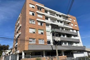 Apartamento com 93m², 3 dormitórios, 2 vagas, no bairro Nossa Senhora da Saúde em Caxias do Sul para Comprar
