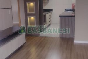 Apartamento com 47m², 2 dormitórios, 1 vaga, no bairro Desvio Rizzo em Caxias do Sul para Comprar