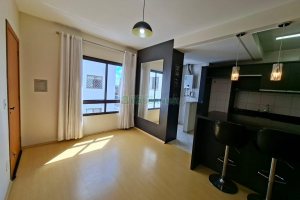 Apto Mobiliado com 48m², 1 dormitório, 1 vaga, no bairro Centro em Caxias do Sul para Alugar
