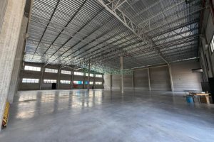 Pavilhão com 1347m², no bairro Desvio Rizzo em Caxias do Sul para Alugar