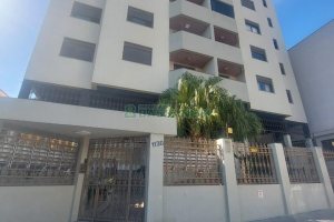 Apto Mobiliado com 80m², 2 dormitórios, 1 vaga, no bairro Lourdes em Caxias do Sul para Comprar