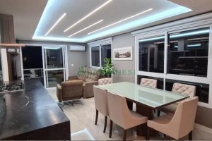 Apartamento com 95m², 2 dormitórios, 2 vagas, no bairro São José em Caxias do Sul para Comprar