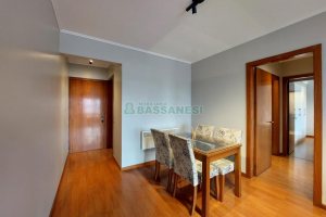 Apto Mobiliado com 90m², 2 dormitórios, 1 vaga, no bairro Madureira em Caxias do Sul para Alugar