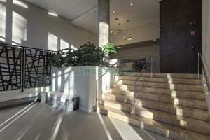 Sala com 81m², 1 vaga, no bairro Exposição em Caxias do Sul para Comprar