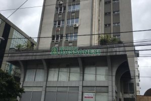 Sala com 33m², no bairro Centro em Caxias do Sul para Comprar