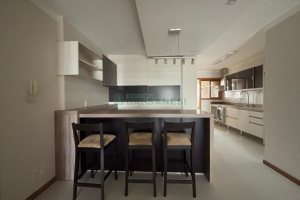 Apto Mobiliado com 120m², 3 dormitórios, 2 vagas, no bairro Panazzolo em Caxias do Sul para Alugar