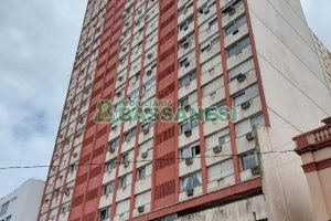 Apartamento com 142m², 3 dormitórios, 1 vaga, no bairro Centro em Caxias do Sul para Comprar