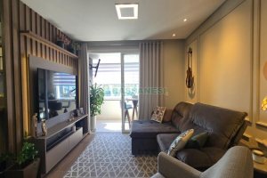 Apto Mobiliado com 97m², 2 dormitórios, 2 vagas, no bairro Jardim América em Caxias do Sul para Comprar