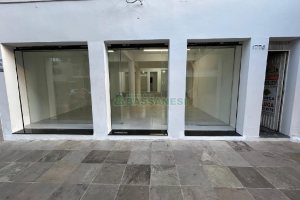 Loja com 640m², no bairro Centro em Caxias do Sul para Alugar