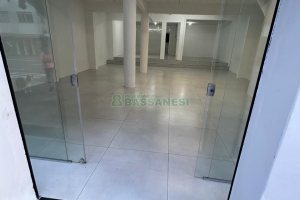Loja com 640m², no bairro Centro em Caxias do Sul para Alugar