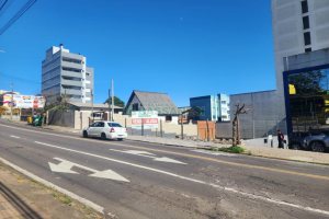 Terreno com 588m², no bairro Sagrada Família em Caxias do Sul para Comprar