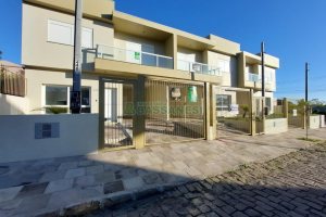 Sobrado com 130m², 3 dormitórios, 2 vagas, no bairro São Luiz em Caxias do Sul para Comprar