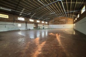Pavilhão com 800m², no bairro Cruzeiro em Caxias do Sul para Alugar