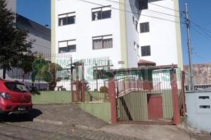 Apartamento com 83m², 3 dormitórios, 1 vaga, no bairro Fatima em Caxias do Sul para Comprar