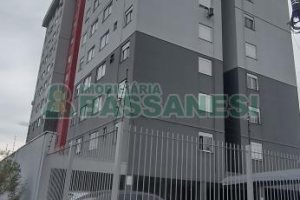 Apartamento com 57m², 2 dormitórios, 1 vaga, no bairro Marechal Floriano em Caxias do Sul para Comprar