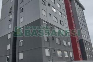 Apartamento com 57m², 2 dormitórios, 1 vaga, no bairro Marechal Floriano em Caxias do Sul para Comprar