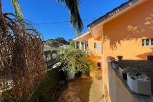 Casa com 384m², 7 dormitórios, 2 vagas, no bairro São Caetano em Caxias do Sul para Comprar