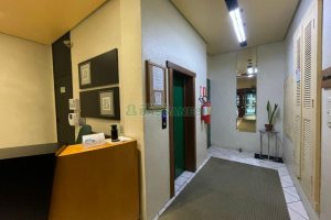 Sala com 60m², 3 vagas, no bairro Centro em Caxias do Sul para Comprar