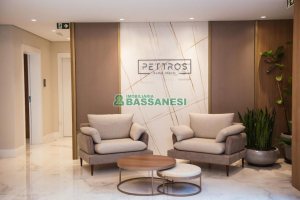 Apartamento com 110m², 2 dormitórios, 2 vagas, no bairro Petrópolis em Caxias do Sul para Alugar