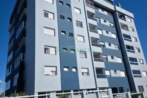 Apartamento com 80m², 2 dormitórios, 1 vaga, no bairro Charqueadas em Caxias do Sul para Comprar