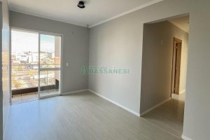 Apartamento com 100m², 3 dormitórios, 6 vagas, no bairro De Lazzer em Caxias do Sul para Comprar
