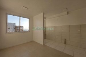 Apartamento com 49m², 2 dormitórios, 1 vaga, no bairro Nossa Senhora do Rosário em Caxias do Sul para Alugar