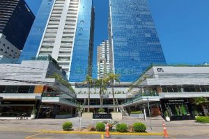 Sala com 67m², 2 vagas, no bairro Centro em Caxias do Sul para Alugar