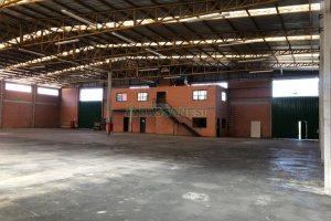 Pavilhão com 2032m², no bairro Ana Rech em Caxias do Sul para Alugar