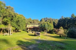 Chácara com 300m², 4 dormitórios, no bairro Fazenda Souza em Caxias do Sul para Comprar