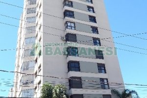 Apto Mobiliado com 130m², 3 dormitórios, 1 vaga, no bairro Lourdes em Caxias do Sul para Comprar