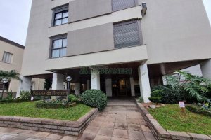 Apto Mobiliado com 130m², 3 dormitórios, 1 vaga, no bairro Lourdes em Caxias do Sul para Comprar