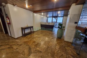Apto Mobiliado com 130m², 3 dormitórios, 1 vaga, no bairro Lourdes em Caxias do Sul para Comprar