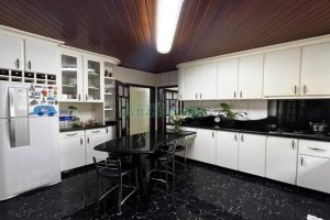 Casa com 243m², 3 dormitórios, 4 vagas, no bairro Bela Vista em Caxias do Sul para Alugar ou Comprar