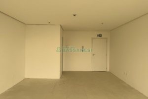 Sala com 36m², 1 vaga, no bairro Centro em Caxias do Sul para Alugar
