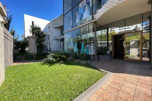 Predio com 1352m², 1 vaga, no bairro Cinqüentenário em Caxias do Sul para Alugar