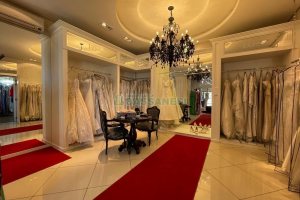 Predio com 1352m², 1 vaga, no bairro Cinqüentenário em Caxias do Sul para Alugar