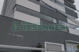 Apartamento com 72m², 2 dormitórios, 1 vaga, no bairro Medianeira em Caxias do Sul para Comprar
