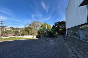 Pavilhão com 1200m², no bairro São Luiz em Caxias do Sul para Alugar