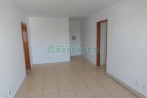 Apartamento com 81m², 2 dormitórios, 1 vaga, no bairro Santa Lúcia em Caxias do Sul para Comprar