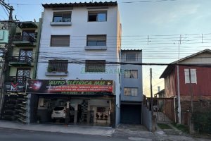 Apto Mobiliado com 78m², 2 dormitórios, 1 vaga, no bairro Sagrada Família em Caxias do Sul para Alugar